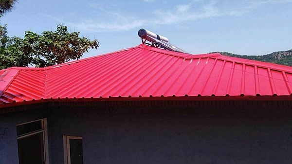 在山西，鋼結(jié)構(gòu)廠(chǎng)家會(huì)這樣勸誡打算蓋彩鋼瓦房的人